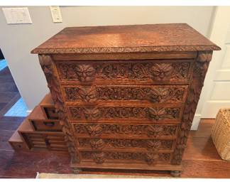 Circa 1900 Green Man Renaissance Revival style oak chest of 6 drawers. 