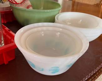 Vintage Federal Ovenware Milk Glass Mixing Bowls, Jadeite mixing bowl