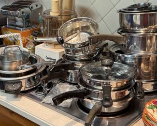 Lots of Kitchen Ware