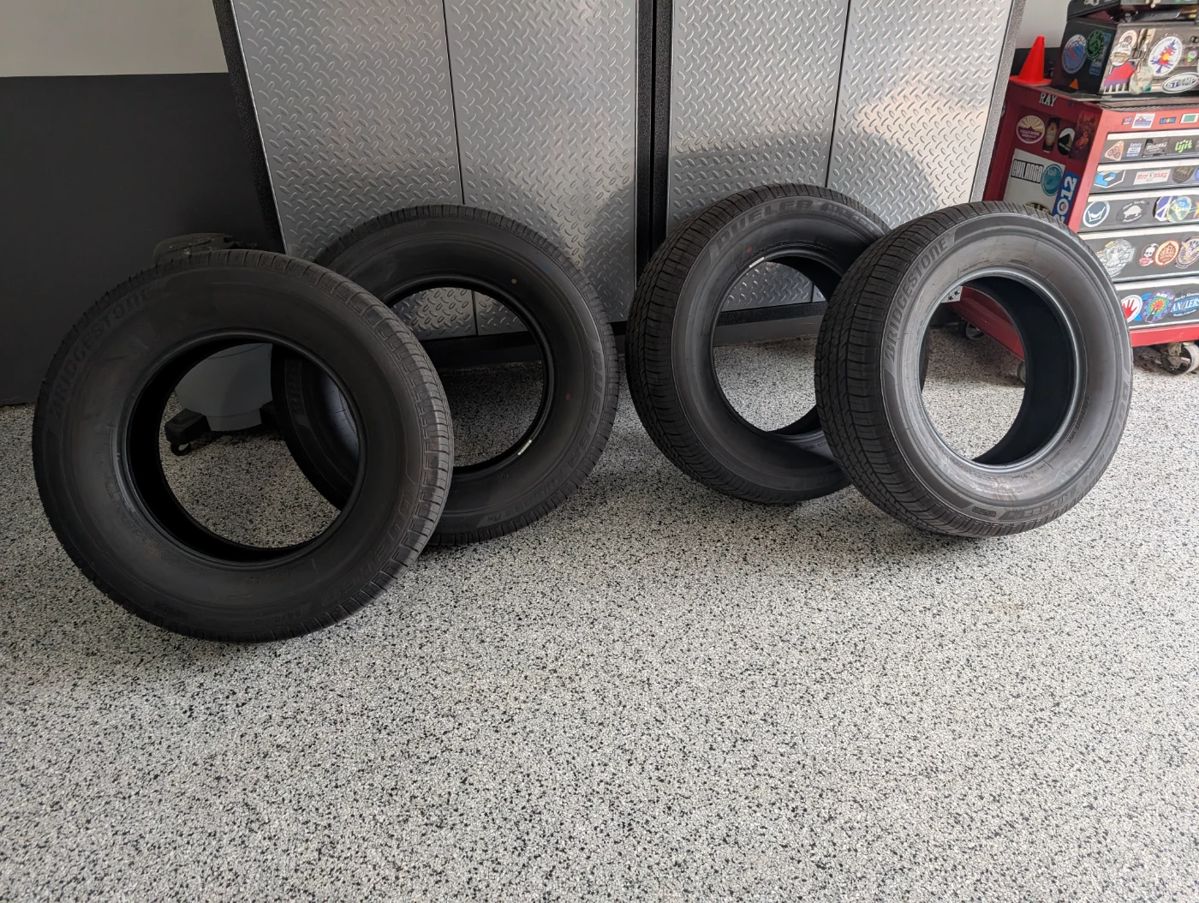 New Bridgestone Dueler H/L 17inch