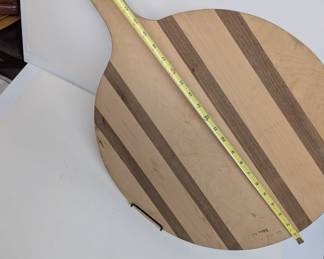 Large cutting board or pizza board
