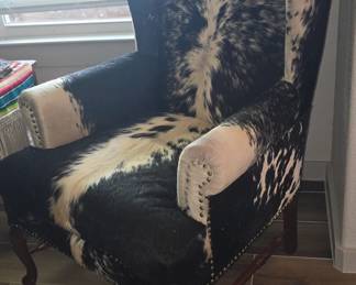 PRESALES ARE WELCOME! CALL OR TEXT 979-709-3238. Side View of Chair