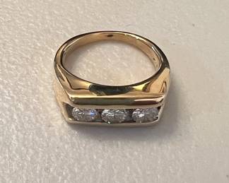 14 K & Diamonds Men’s Ring 