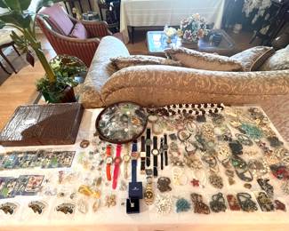 Jewelry Table 