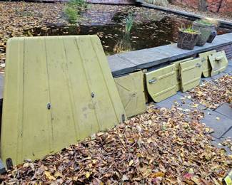 Volkswagen Thing, original parts; hood, 4 doors, rear hatch, seat, windows, steering column, etc...