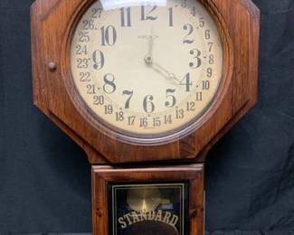 FL103Verichron Wall Clock