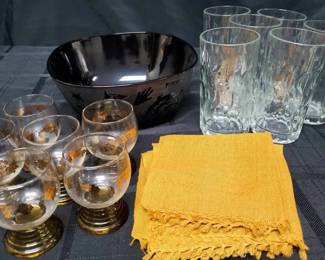 BR153Vintage Kitchen Items