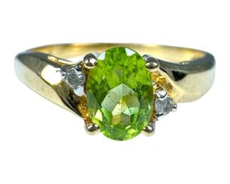 14kt Yellow Gold Peridot and Diamond Ring