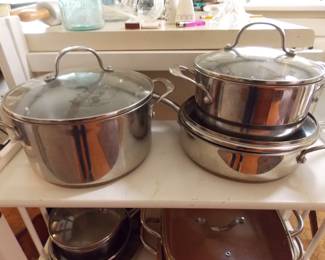 Kenmore pots & pans set