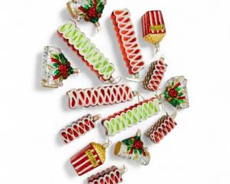62 14pcBlownGlassOrnamentsPopcornYuleLogsStripedTreats