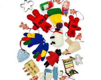 55 VintageChristmasOrnamentsMittensFabricDollsFeltedAnimals