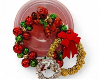 53 MolbaksLetItJingleWreath2GoldSilverBellWreaths