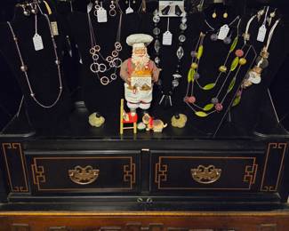 Drexel Chinoiserie Bar