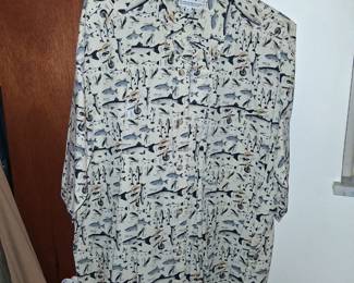 Men's clothing size medium