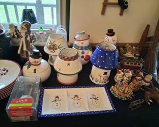 Holiday snowman.
Motif decorations