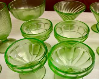 Vintage Emerald Green Uranium/Depression Glass.