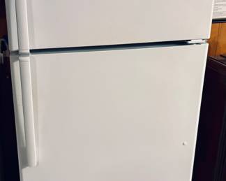 White GE Top-Freezer Refrigerator