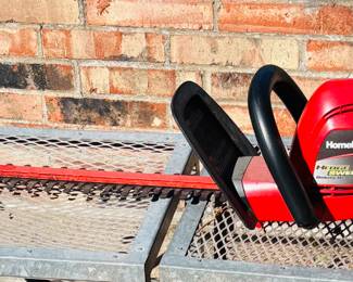 Homelite 17-inch 2.7 Amp Electric Hedge Trimmer.