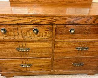 Oak 6 Drawer Dresser and Mirror.