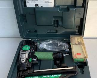 Hitachi 2 12 Finish Nailer