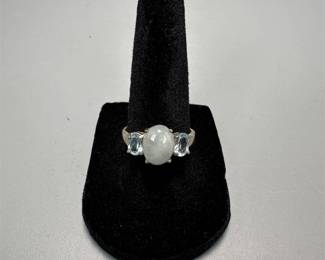 Vintage Silver Tone Cocktail Ring w/ Central Jade Cabochon & Blue Topaz