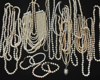 Faux Pearl Necklaces Bracelets