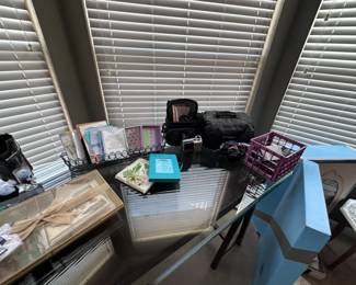 294Oct 22 2025 09 51pmcj2E