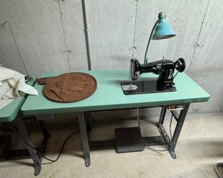 PFAFF 130 Made in Germany sewing machine with a National Clutch Motor