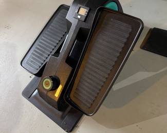 CUBII under desk exerciser - home cardio elliptical