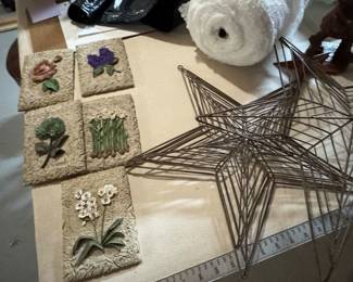 Wall plaques & stars