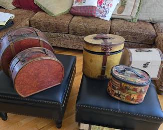 Assorted decorative luggage pieces