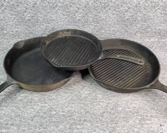 Vintage Cast Iron Skillet, Griddles