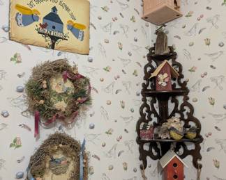 Birdhouse decor