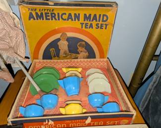 The Little American Maid Tea Set