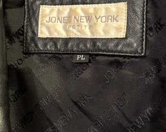 Women's clothing - size med - xl; shoes and boots - size 7-8