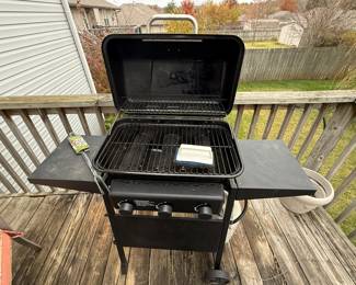 Expert Gas Grill - excellent condition
