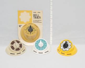 Vintage kitchen timers - add that 70's retro look to your kitchen!