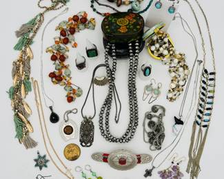 Fun fashion jewelry – some sterling silver – including a fabric tassels and gold tone metal feathers necklace, colorful art glass bead necklaces, silver and turquoise necklaces and pendants, mother of pearl bead and delicate chain necklaces, dangle earrings and more.