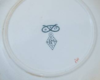 Reverse view of the pair of E F Bodley & Co antique plates in Chinese export porcelain pattern