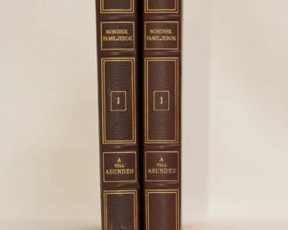 Nordisk Familjebok Encyklopedi Och Konversationslexikon (Nordic Family Book Encyclopedia and Conversation Dictionary), two volumes, hardcovers, published 1961 Forslaghuset Norden AB