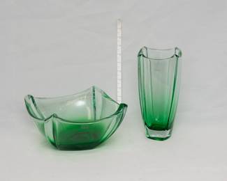 Art glass from Ireland: A Galway Crystal Emerald Dune bowl and square vase