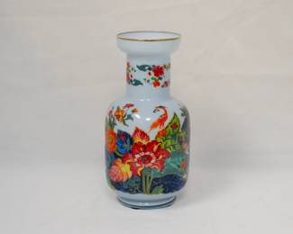 A vintage Ardalt art glass painted in the vibrant "Tobacco Leaf" pattern
