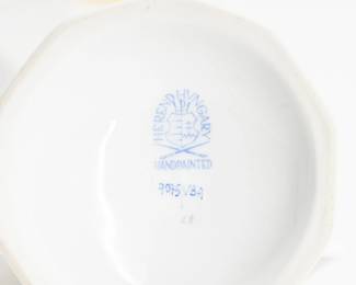 Another view of the Herend Porcelain Queen Victoria Pattern Scalloped Vase