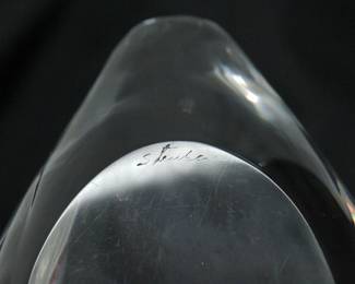 Closeup of the large signed Steuben crystal glass Pelican sculpture