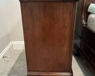 M35 - $100. PAIR of Nightstands. Measures 28" x 17.25" x 28.5". 