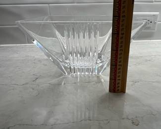 M130 - $25 Tiffany Bowl. Has 1 small chip on the edge. 