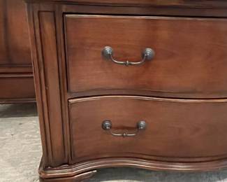 M33 - $95. Samson International. Measures 46.5" x 22" x 26.5". Short dresser / TV Stand. Sturdy and in good condition - scratch on the top. Drawers slide easily. 