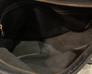 M113 - $85. Vintage Coach Mini Zipper Shoulder Bag. Measures 11.5" x 4" x 10". 