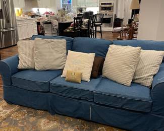 OVERVIEW - STILL AVAILABLE FOR FRIDAY MORNING SHOPPERS. 