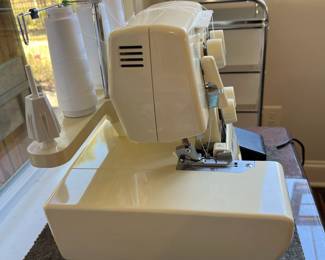 M89 - $150. Pfaff Hobbylock 776 Serger. Has power cord and pedal. 